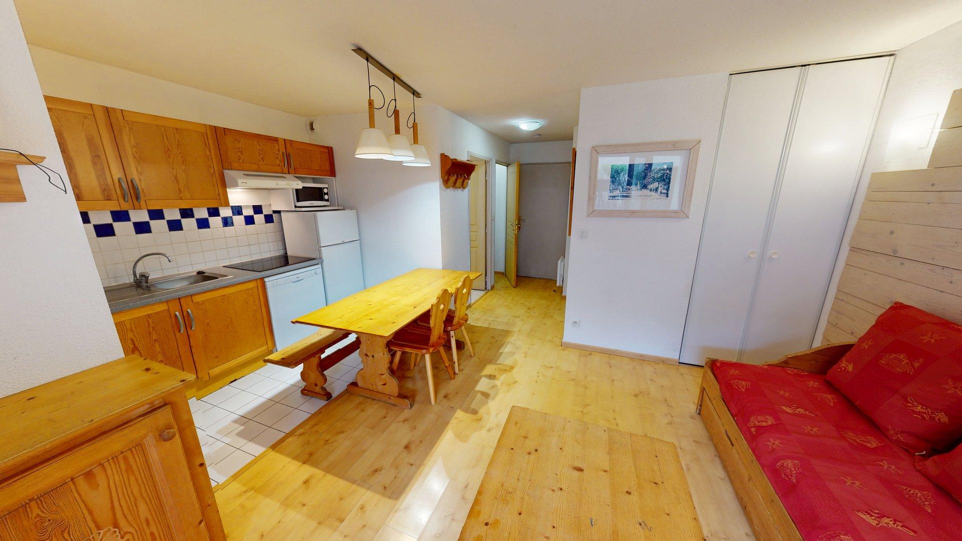 🌿 Pied-à-terre idéal à Luchon : T2 bis avec terrasse et jardin privatif 🏔️ - photo 3
