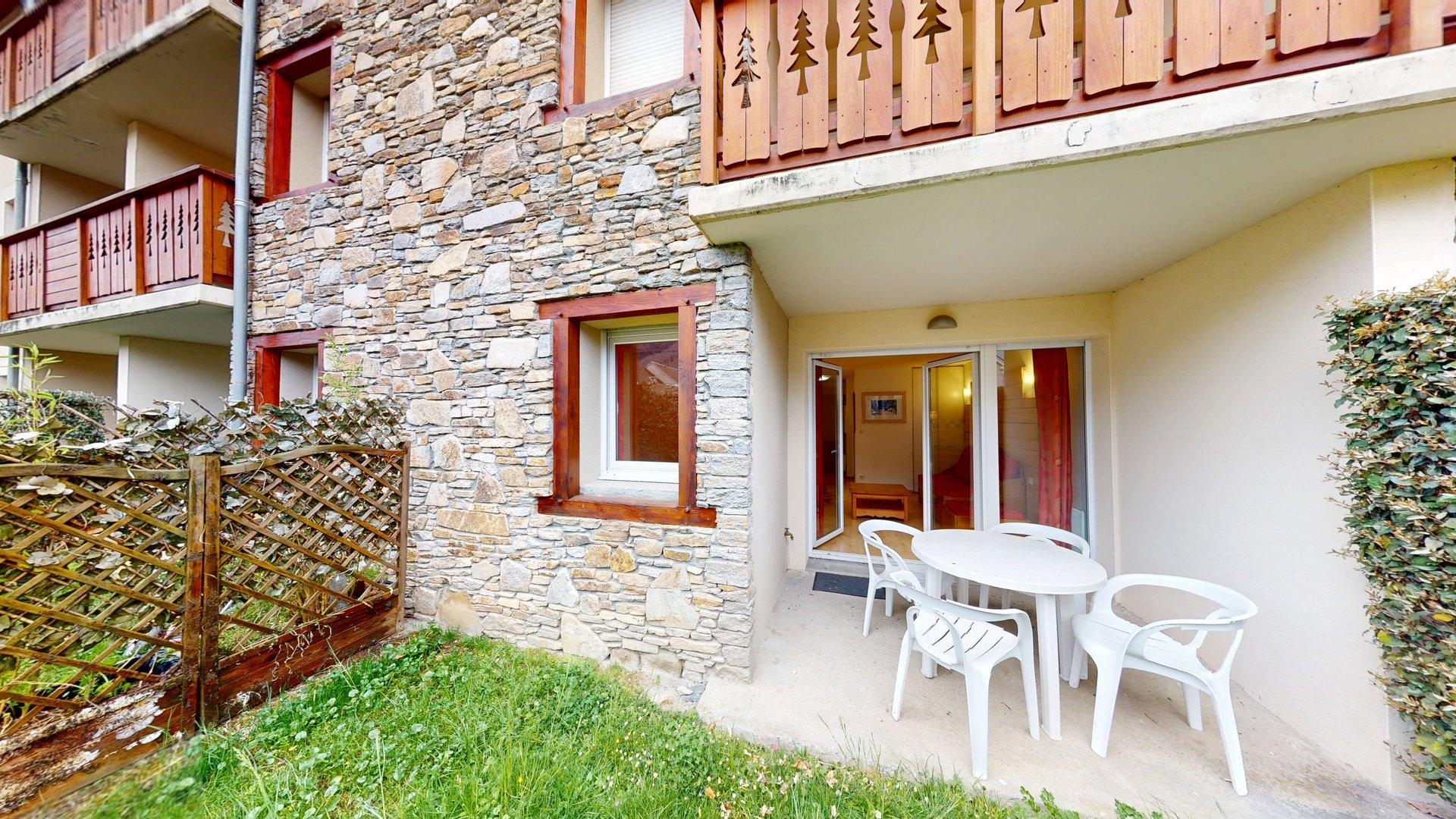 🌿 Pied-à-terre idéal à Luchon : T2 bis avec terrasse et jardin privatif 🏔️ - photo 5