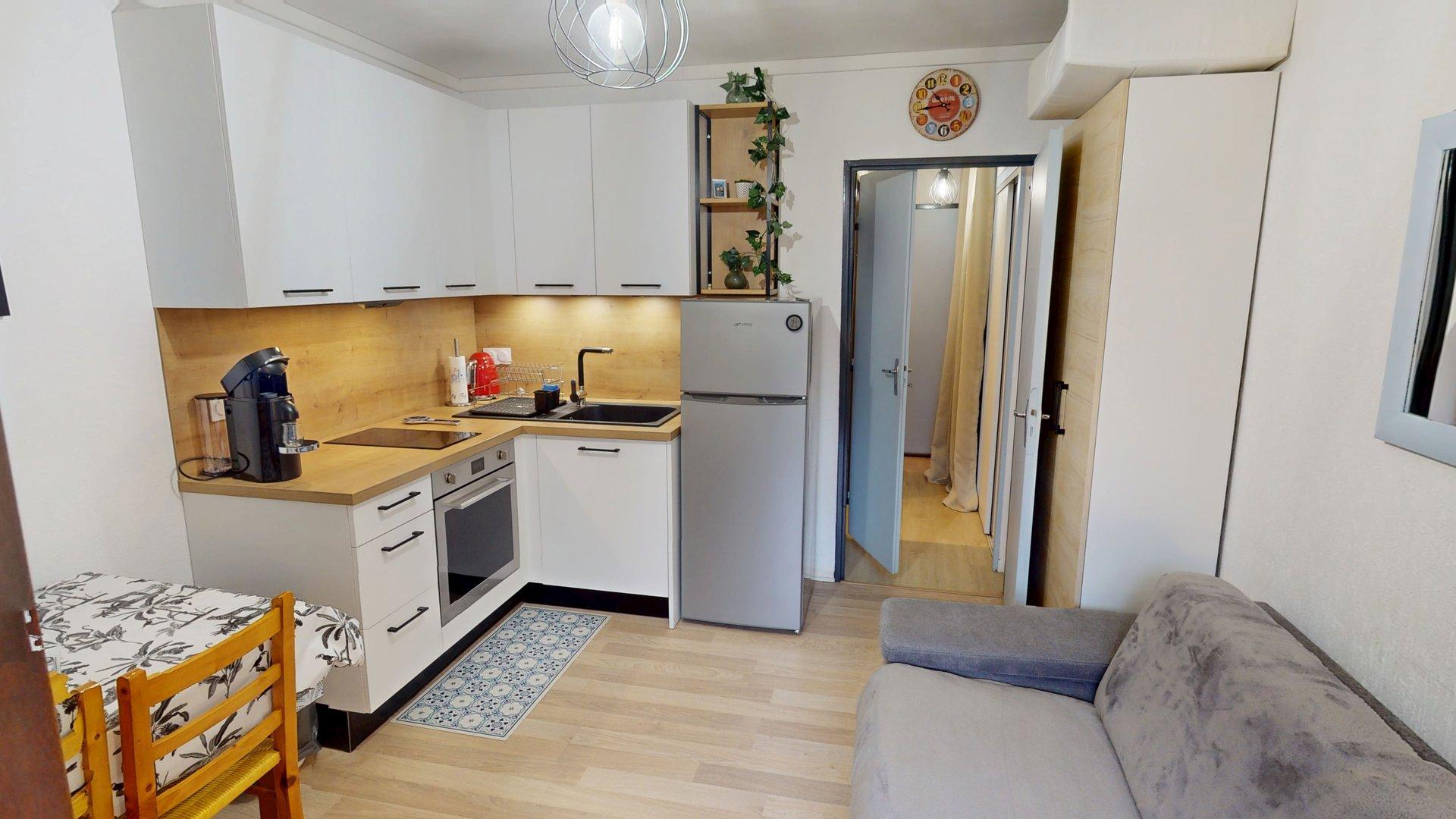 🏡 Appartement Studio cabine rénové avec balcon parking et cellier– Bagnères-de-Luchon - photo 1