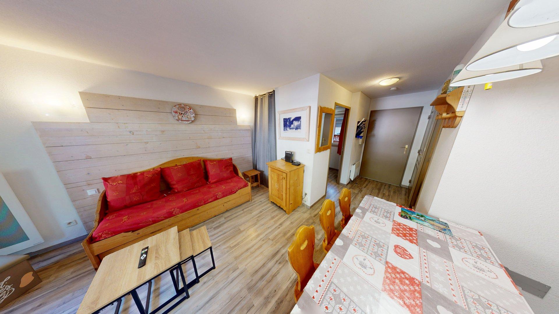 🏔️ Bagnères-de-Luchon – T2 bis de 36 m², balcon ouest, parking, résidence avec piscine – 118 000 € ☀️🏊 - photo 2