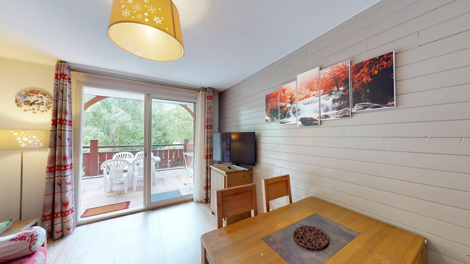 Coup de cœur! Apt de type 2  avec grande terrasse Ouest, parking couvert et cellier 🏔️✨ - photo 4