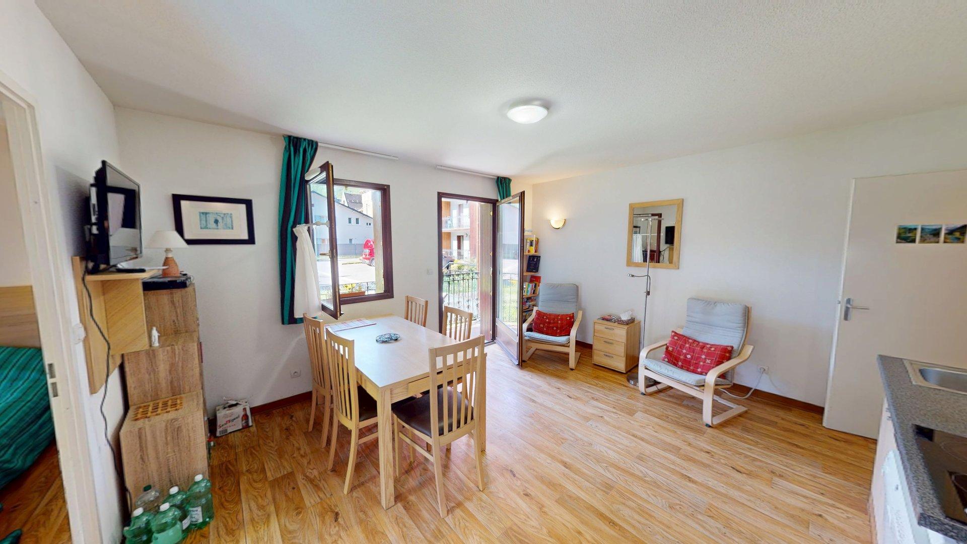 🏔️ EXCLUSIVITÉ : Appartement de type 3 exposé Sud à Bagnères-de-Luchon - photo 2